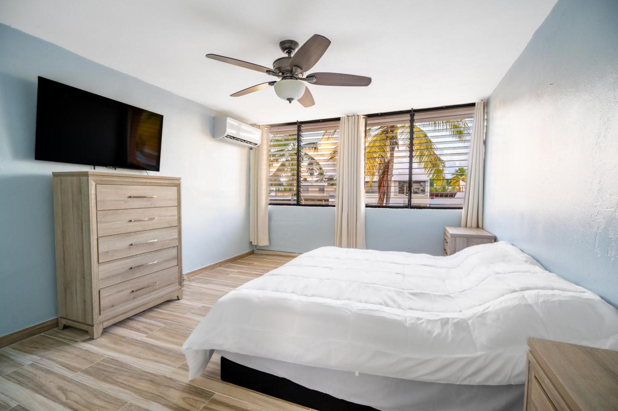 Blue Water Beach Villa ลูควิโญ ภายนอก รูปภาพ